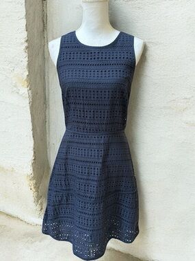 Gap Women Navy 100% Cotton Sleeveless A Line Eyelet Lace Fit & Flare MIDI Dress